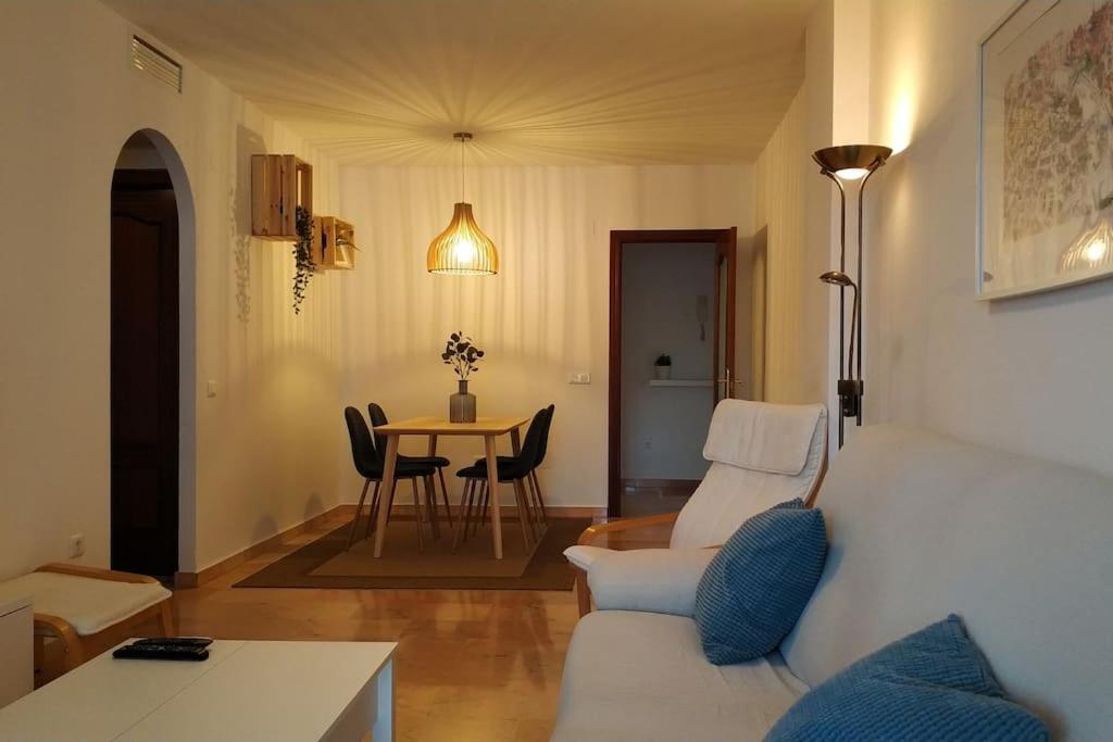 Chill Out Place For 4 In Benalmadena Pueblo מראה חיצוני תמונה